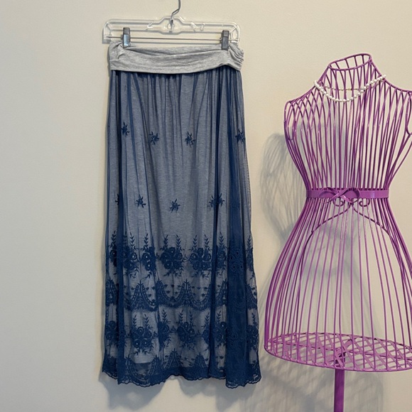 Sundance Dresses & Skirts - Sundance Navy Embroidered Maxi Skirt